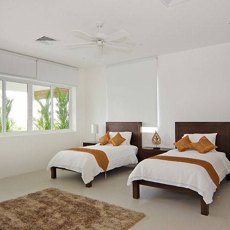 Villa Alangkarn Andaman 5 Bed Infinity Pool With Incredible View Nai Harn Esterno foto